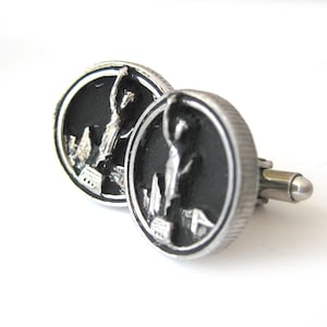 Vintage Statue of Liberty Cuff Links, Lady Liberty, New York Skyline, USA, Silver and Black Mens Jewelry, Groomsman Gift