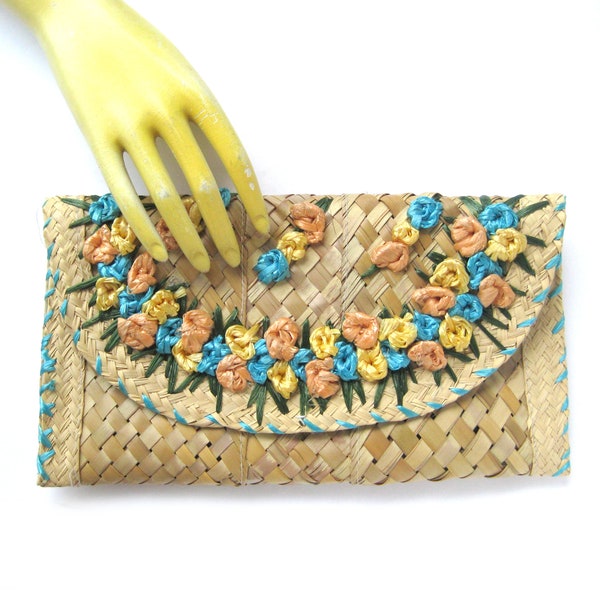 Vintage Woven Rattan  Clutch Style Handbag with Raffia Flowers, Vintage Envelope Purse, Summer Bag, Tiki Style, Swistraw Decoration