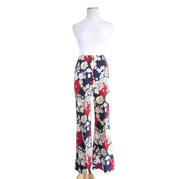 1970s Vintage Floral Flare Leg Pants, Red, White … - image 3