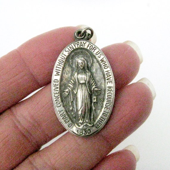 Antique Catholic Sterling Silver Scapular & Miraculou… Gem