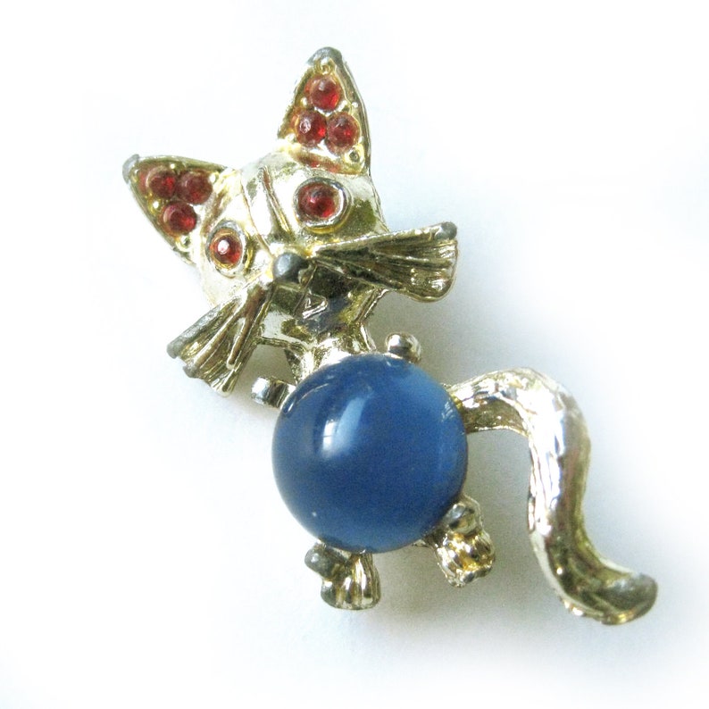 Vintage Jelly Belly Cat Brooch Pin With Red Rhinestone Eyes Etsy