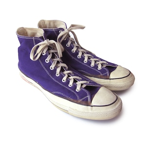 70er Jahre Vintage CONVERSE High Top Sneakers, Chuck Taylor All Star USA Made, Lila Canvas Herren Sneakers, Chucks, Kicks, LA Lakers, Größe 14