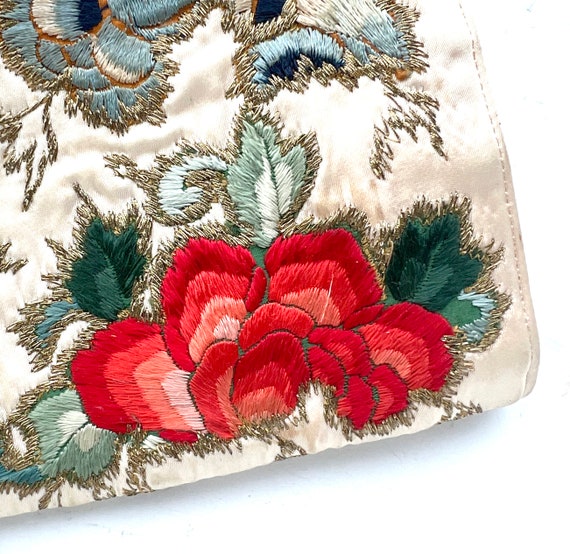 Vintage, Chinese Embroidered Silk Handbag with Be… - image 9