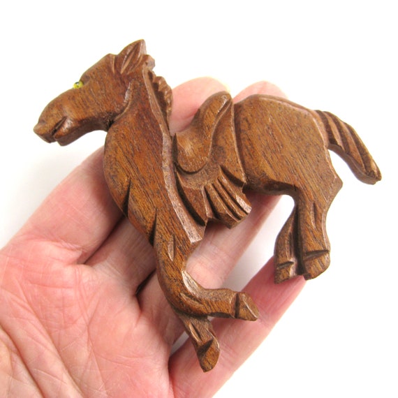 Large Wood Horse Brooch Pin, Figural Pin, Hand Ca… - image 6