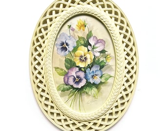 Floral Print Wall Hanging, Homco #2884, Pansies in an Ivory White Oval Frame, Faux Wicker Basketweave, Boho Chic Home Decor, Wall Decor