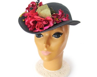 1940s Vintage Bonnet with Brim and Pink Flowers, Millinery Flowers, Women's Fashion Hat, Round Crown Shell Cap, Pink Floral Bonnet