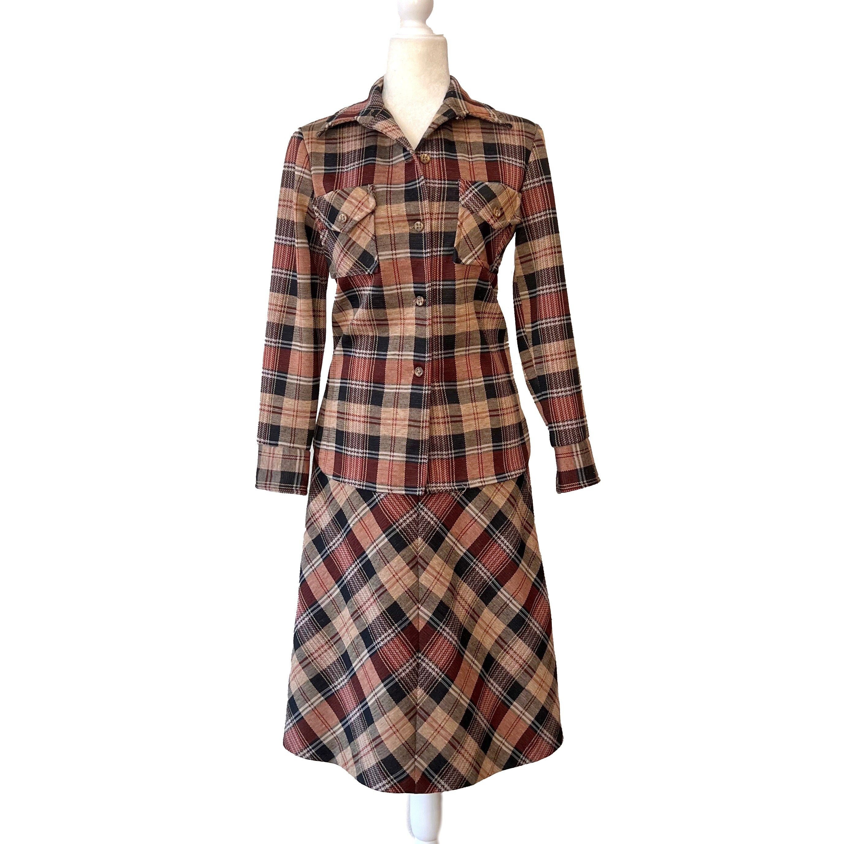 Vintage 1970s Black Plaid Double Knit Polyester 2 Piece Suit, Sears Leisure Suit, Jacket and Skirt in Brown and Black, Size S