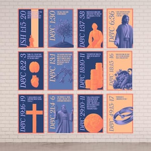Może przedstawiać: Zestaw 12 kolorowych plakatów z wersetami z Księgi Mormona. Każdy plakat zawiera inny werset i unikalną ilustrację. Plakaty są wydrukowane na niebieskim tle z pomarańczowym tekstem i ilustracjami.