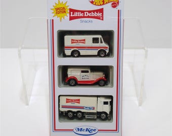 Hot Wheels Little Debbie Snacks 3台パック 1994 Mattel MCKee Hot Wheels Little Debbie 3 Pack (1A)