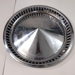 1957 Plymouth Fury Belvedere Savoy (4292) 14&quot; Hub Cap 1730797 OE Part Vintage Collectible Original Part