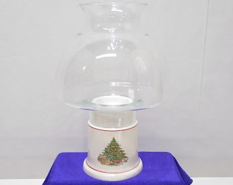 Vintage Classique Hurricane Lamp with Christmas Tree Embellishment