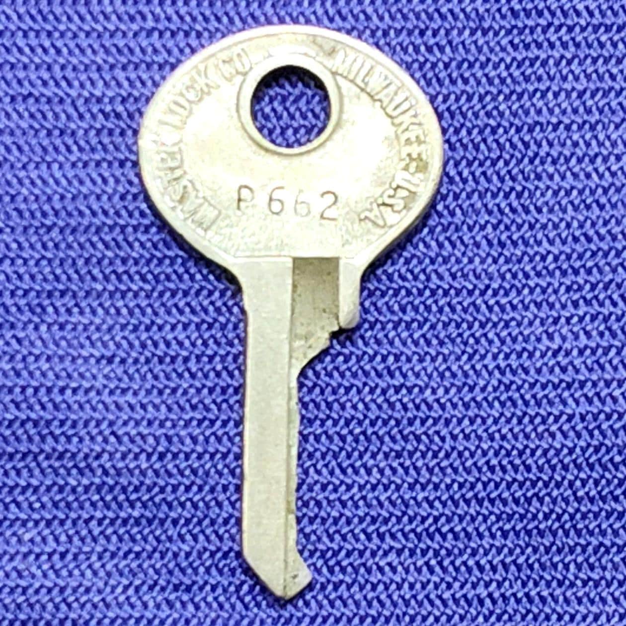 ロッド master.key Master Lock M2 Walking Lion Master Key Brass P662 Vintage
