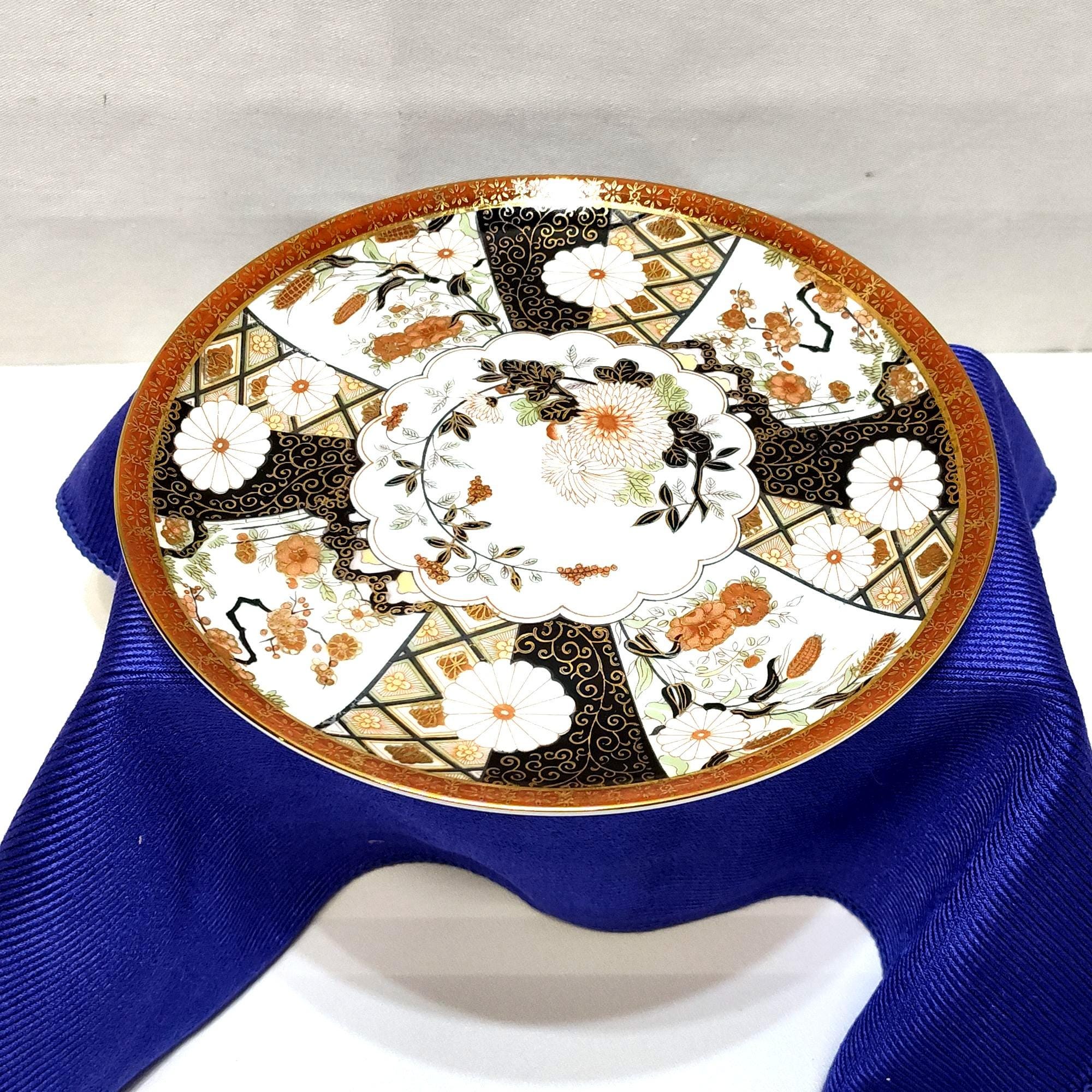 SAJI ファインチャイナ 大皿 27cm フラゴナール 恋人柄 金彩 飾り皿 SAJI ファインチャイナ 大皿 27cm フラゴナール 恋人柄 金彩 飾り皿