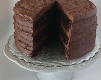 Homemade Chocolate Layer Cake: American Buttercream Frosting