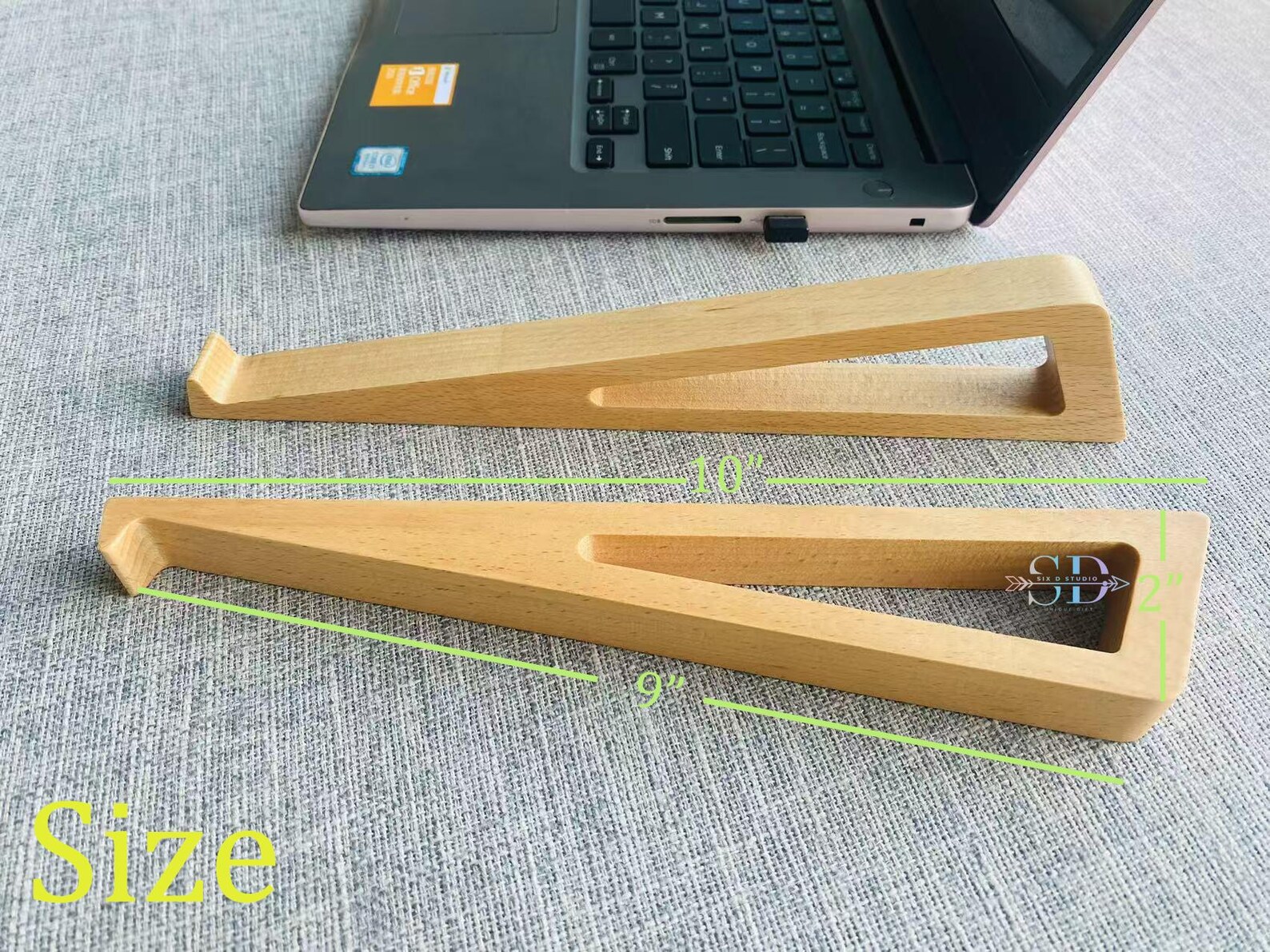 Solid Wooden Laptop Riser on Desk, Minimize the Overheating, Laptop ...