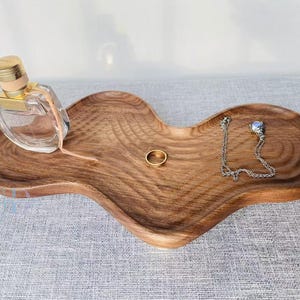 Decorative Modern Tray, Clouds Shaped Bathroom Tray Organizer for Jewelry, Clouds Perfume Tray with Non-Slip Wave design, Coffee, Desktop