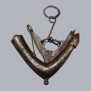 Antique Balkan Ottoman Powder Flask 19th Century Vintage Steel Bulls Eye Decoration Gunpowder Albanian Greek Collectable Hunting Military