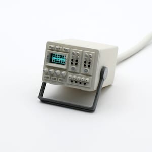 Miniature Vintage Oscilloscope: Glowing 0.32 Inch OLED Green Waveform Animating Display Decoration