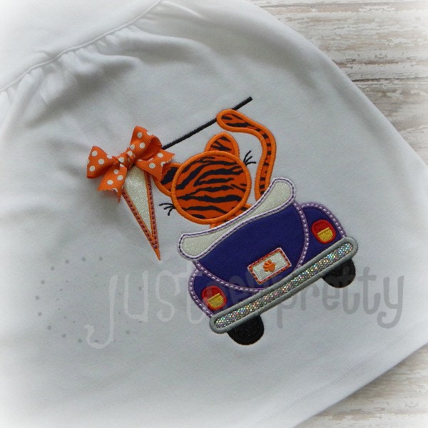 Tiger in Bug Embroidery Applique Design
