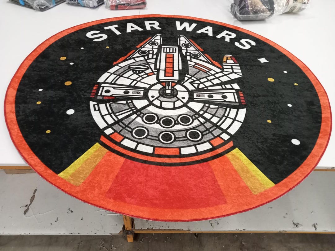 Stargate Rug Star Wars Millennium Falcon Rug : Round Black Red Sci-fi Carpet | Space ...