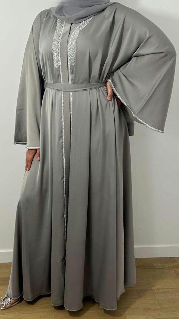 Buy Luxury Grey Abaya Set, Dubai Modest Dress, Matching Hijab Online in  India - Etsy