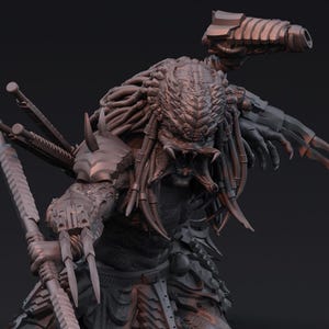 Peut inclure: Modèle en plastique gris détaillé d'un Predator de la franchise de films. La figurine tient une lance dans une main et a une arme sur le dos. Le Predator a des dreadlocks et une expression menaçante.