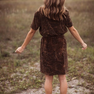 Conjunto de falda de terciopelo con estampado de leopardo vintage, conjunto a juego, vestido con estampado animal, falda y top de dos piezas, camisa y falda de guepardo, estampado de leopardo de los 90 a juego. imagen 7