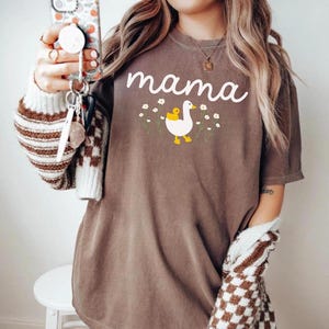 goose mama tee