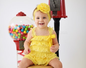 Yellow Lace Romper and Flower Headband,Vintage Yellow Lace Romper,Photo Prop,Pageant Vintage Look,Yellow Bodysuit Baby,Petti Lace Romper Set