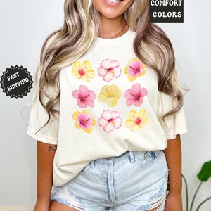 Watercolor Hibiscus Shirt, Comfort Colors Tee, Hawaiian Flower Shirt, Tropical Vacation Tee, Beach Aesthetic Shirt, Summer Oversized Tee