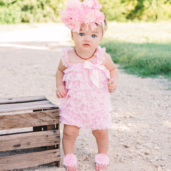 1st Birthday Girl Outfit,First birthday outfit,Pink birthday,Baby Girl Photo,Girls first birthday outfit,Cake smash,Photo prop,Pink Romper