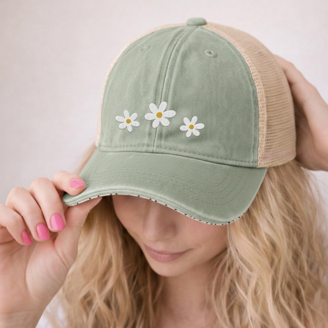 Embroidered Daisy Trucker Hat, Floral Cottagecore Cap, Vintage Style ...