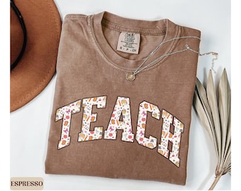 Retro Teacher T-Shirt, Cute Aesthetic Teacher Shirt, Comfort Colors Tee, Trendy Back to School Teacher Gift, Teacher Appreciation Present