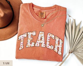 Retro Teacher T-Shirt, Cute Aesthetic Teacher Shirt, Comfort Colors Tee, Trendy Back to School Teacher Gift, Teacher Appreciation Present