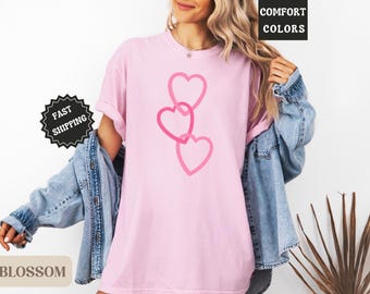 Heart Chain Shirt Comfort Colors Heart Tee boho tee neutral heart shirt trendy gifts for mom minimalist Valentines t-shirt cute gift for mom