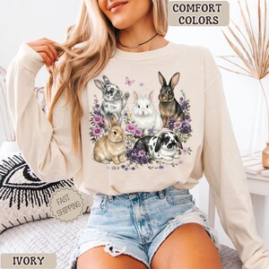 Camiseta de conejito floral, camiseta de conejito de Pascua, regalo para amantes de los conejitos, camiseta de conejito adorable, camiseta estampada de primavera, colores cómodos de tallas grandes, regalo para amantes de los animales imagen 13