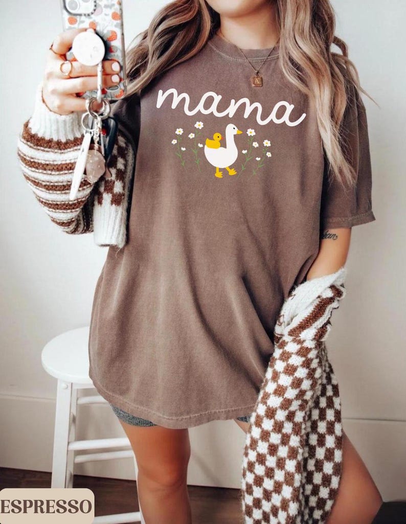 goose mama tee