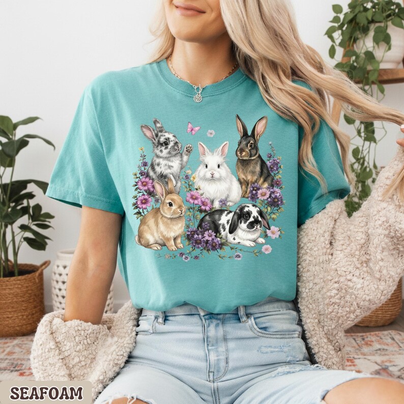 Camiseta de conejito floral, camiseta de conejito de Pascua, regalo para amantes de los conejitos, camiseta de conejito adorable, camiseta estampada de primavera, colores cómodos de tallas grandes, regalo para amantes de los animales Seafoam