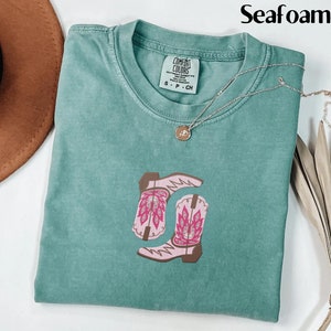 Cowgirl Boots Embroidered Shirt Comfort Colors Boots Embroidered Crewneck Cowboy Boots Embroidered Shirt Cowboy Boho Cowgirl Gift Shirt
