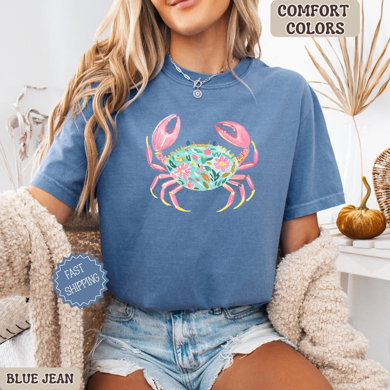 Floral Crab Shirt, Comfort Colors Shirt, Coastal Beach Graphic Tee, Preppy Summer Shirt, Cute Ocean Lover Gift, Coastal Cowgirl Outfit Gift Blue Jean