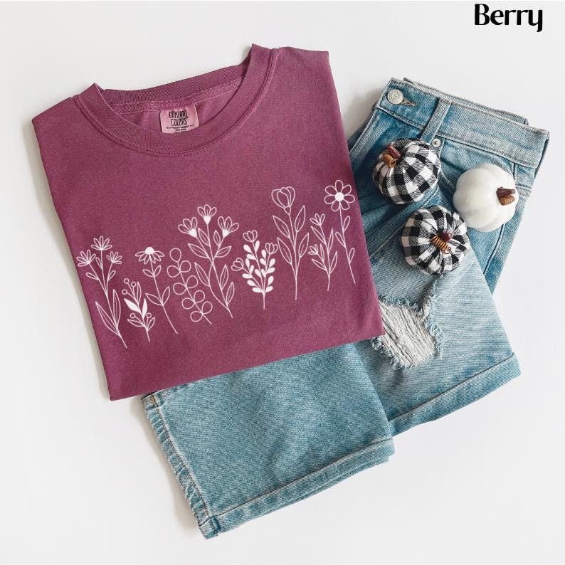 Comfort Colors® Wildflower Shirt Floral Cottagecore Shirt Botanical Shirt Flower Shirt Nature Shirt, Wildflower Tshirt Wild Flower Shirt