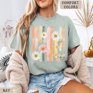 Floral Brushstroke Comfort Colors Shirt, Vintage Botanical Graphic Tee, Cottagecore Spring Shirt Aesthetic Flower Top Gift For Her Plus Size