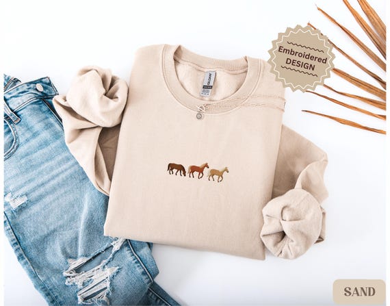 Embroidered Horse Sweatshirt, Horse Lover Gift for Women, Western Cowgirl Crewneck, Cozy Equestrian Embroidery, Rodeo Outfit Pullover