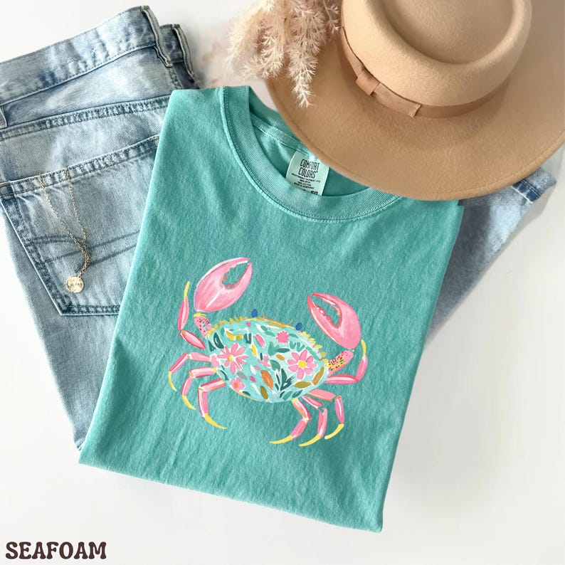 Floral Crab Shirt, Comfort Colors Shirt, Coastal Beach Graphic Tee, Preppy Summer Shirt, Cute Ocean Lover Gift, Coastal Cowgirl Outfit Gift Seafoam