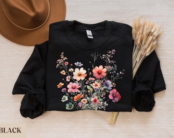 Wildflower Sweatshirt, Floral Crewneck, Boho Cottagecore Pullover, Pressed Flowers Sweater, Vintage Botanical, Fairycore Aesthetic Gift