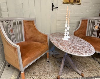 Sitting area, table, 2 chairs, copper, lavender, ornaments, handmade, upcycling, vintage, hand-painted, Dixie Belle, antique