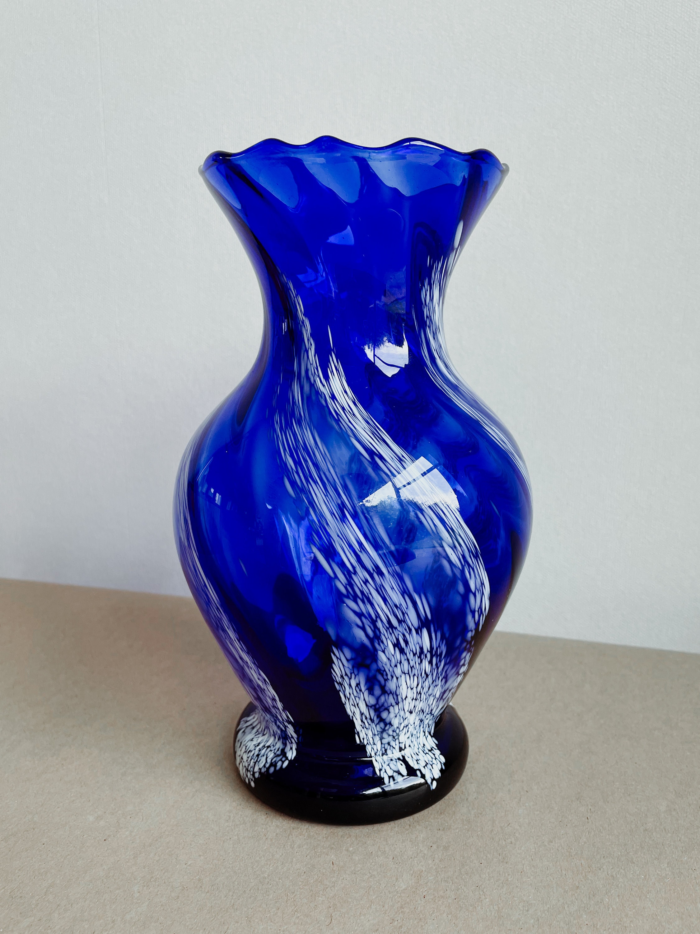 未使用 イタリア ムラーノ MURANO 青と透明のガラス花瓶 tr オリジナル