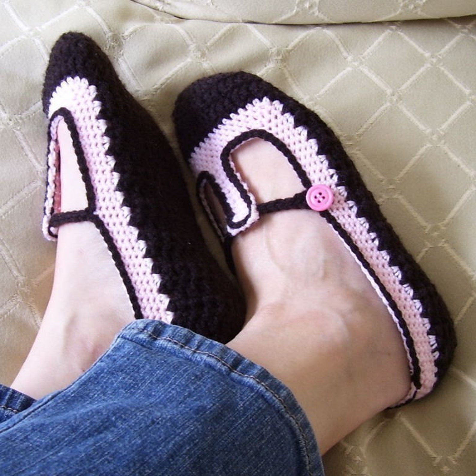 download now - crochet pattern skimmer t-strap ballet flats slippers - pattern pdf