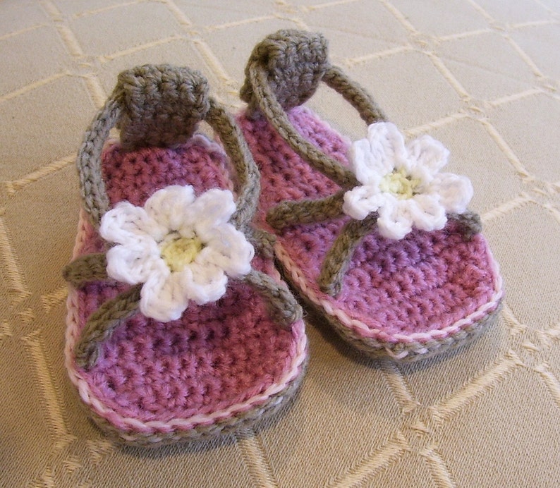 CROCHET PATTERN Daisy Baby Flip Flops Baby and Toddler PDF Download image 1