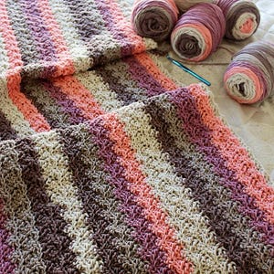 CROCHET PATTERN Fall in Love Throw - Make to Any Size - PDF Download